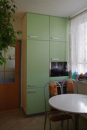 kuchyňská linka zelená, (Přerov)